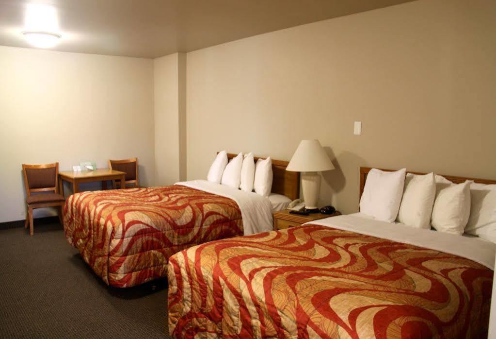 Aladdin Inn And Suites Portland Bagian luar foto